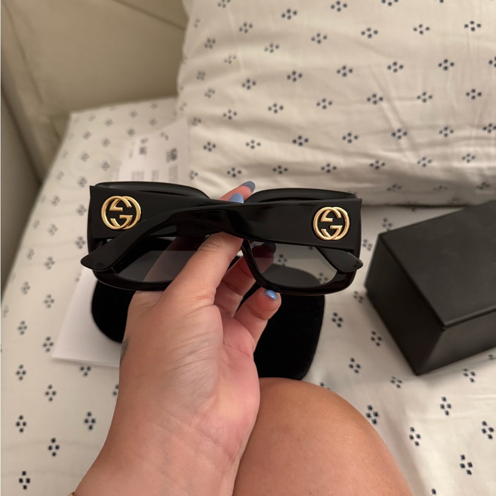 gucci black sunglasses - Picture 2 of 3
